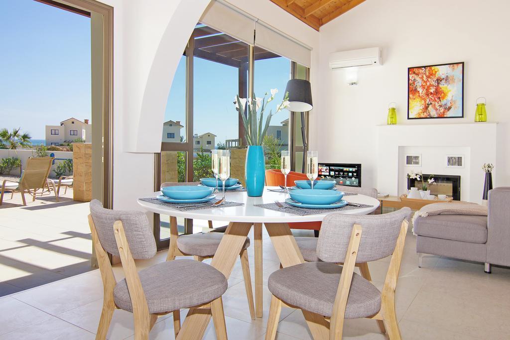 Camellia Villa Ayía Nápa